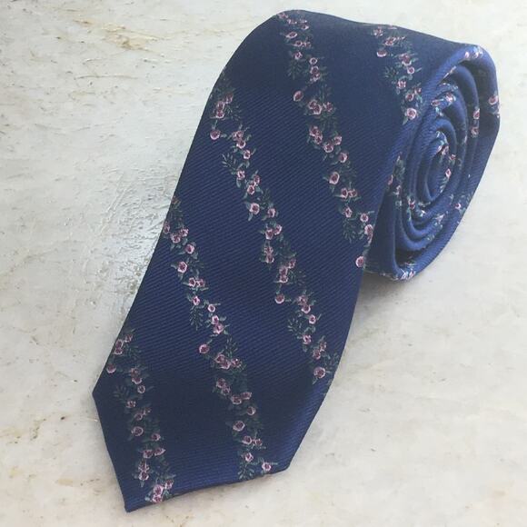 BAR III  NAVY FLORAL SLIM SILK BLEND NECKTIE - Picture 6 of 8